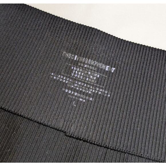 The Giving Movement Black Tonal 24" High-rise Leggings in SMLS100©, size L - Picture 5 of 7